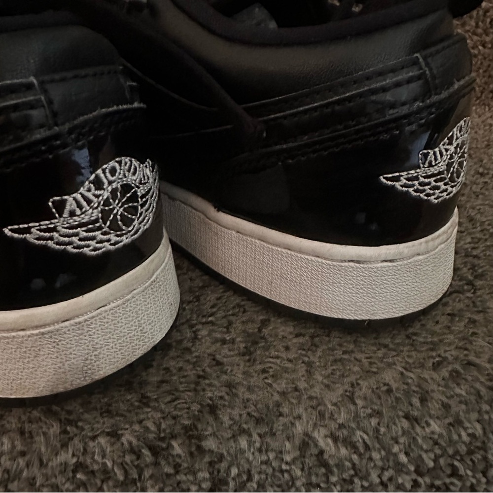 Air Jordan Boy’s Sneakers - Picture 5 of 10